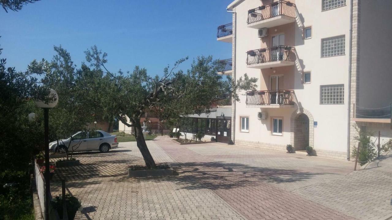 Apartmani Sutic Promajna Εξωτερικό φωτογραφία